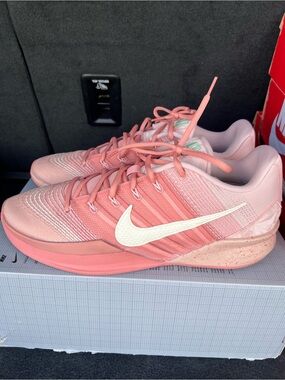 Size 15W/13.5M Nike Sabrina 3 Pink Oxford HF2881-600 / HF28 Missing Lid!